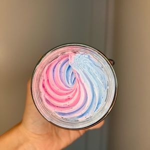 Berry cheeky clearing butt polish